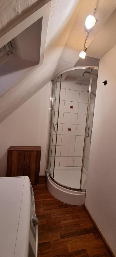 Suesse Kleine Ferienwohnung Пирна Экстерьер фото